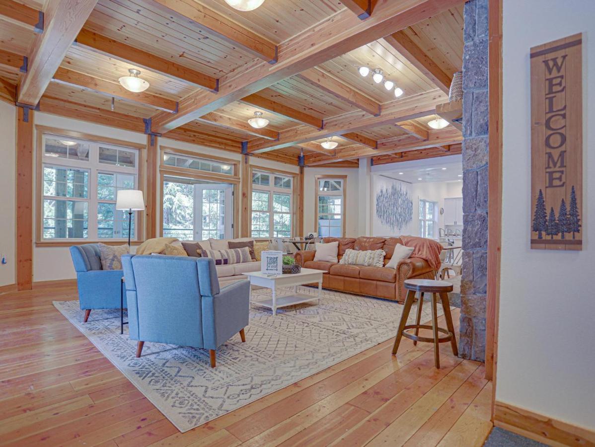 The Coho Lodge & The Chinook Lodge At 거버먼트 캠프 외부 사진